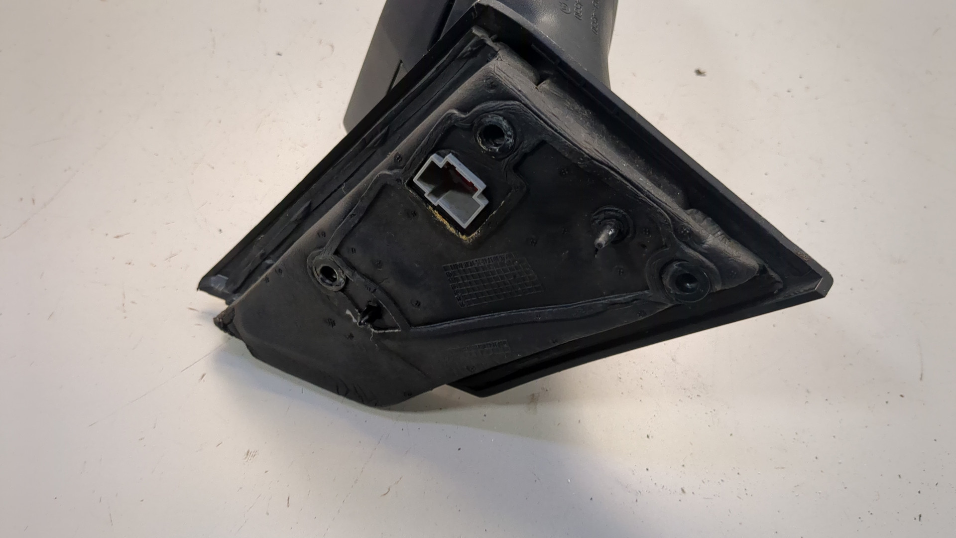 Зеркало правое электрическое