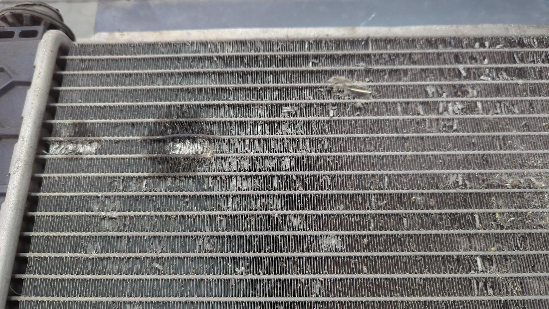 Радиатор охлаждения двигателя основной