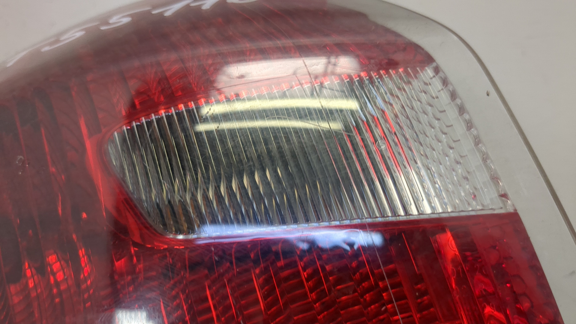 Фонарь задний левый