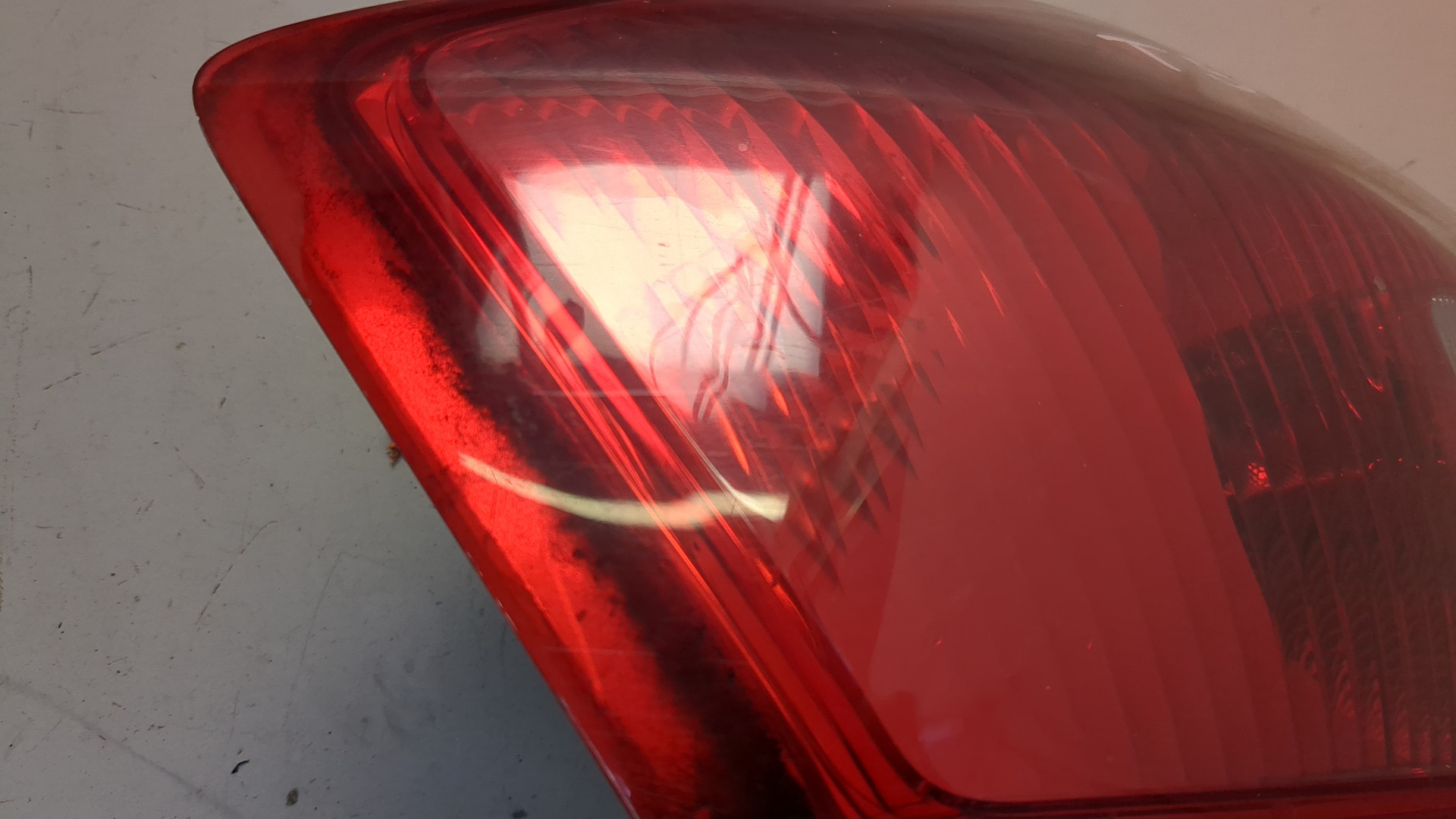 Фонарь задний левый