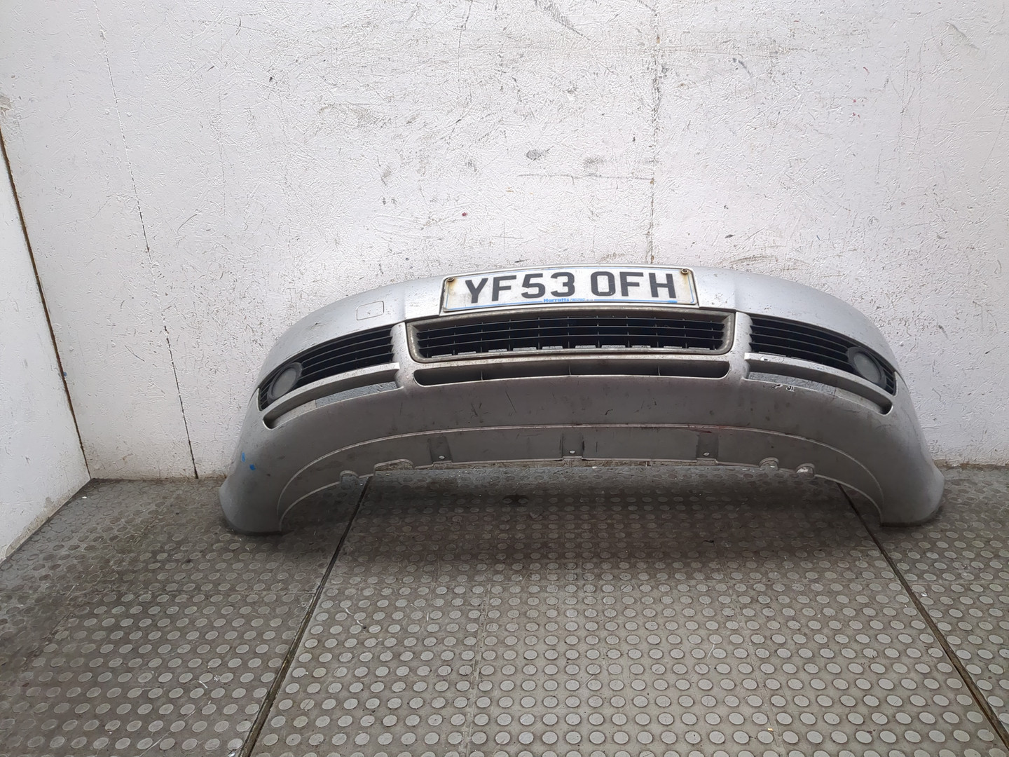 Бампер передний