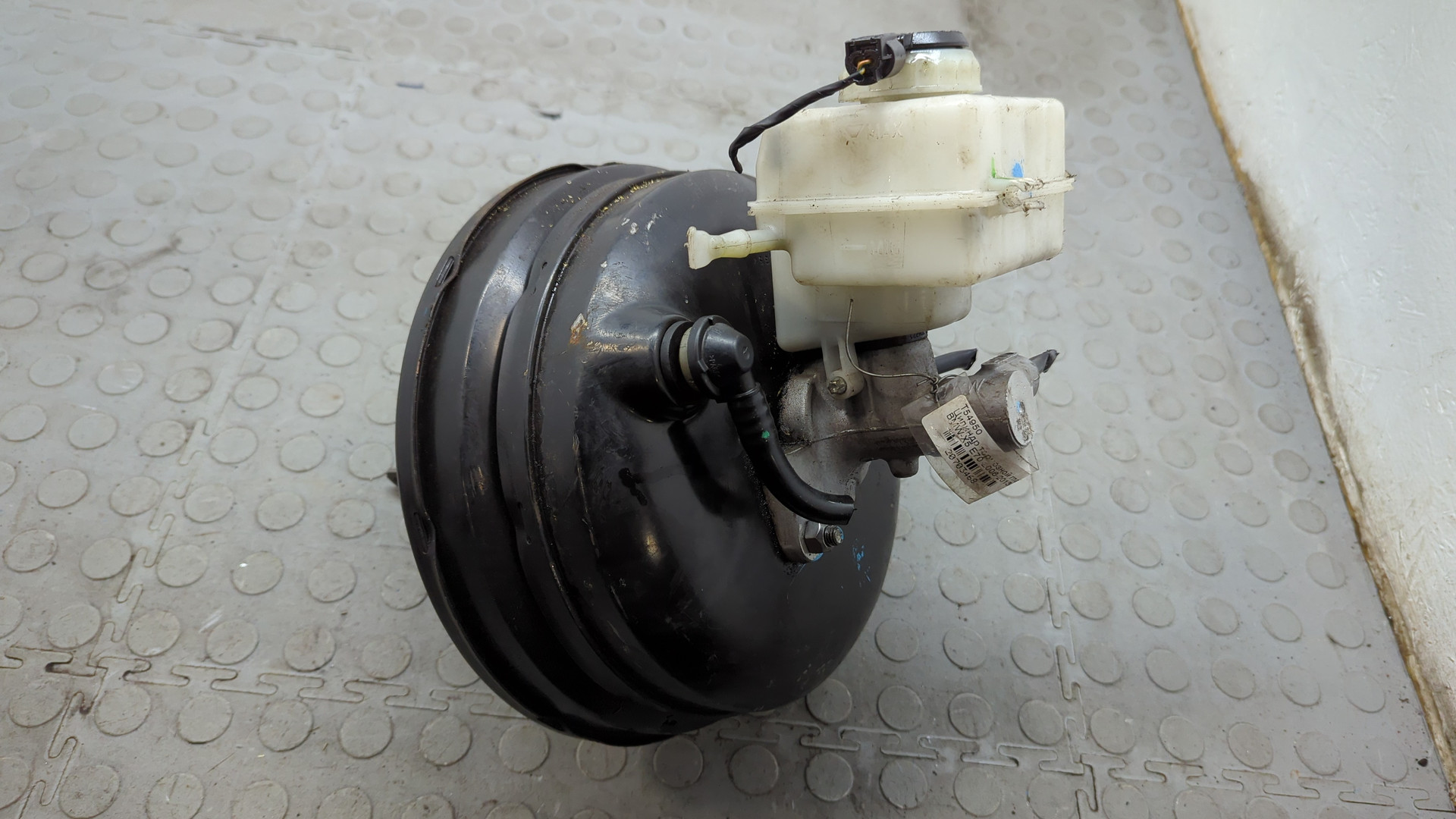 Цилиндр тормозной главный