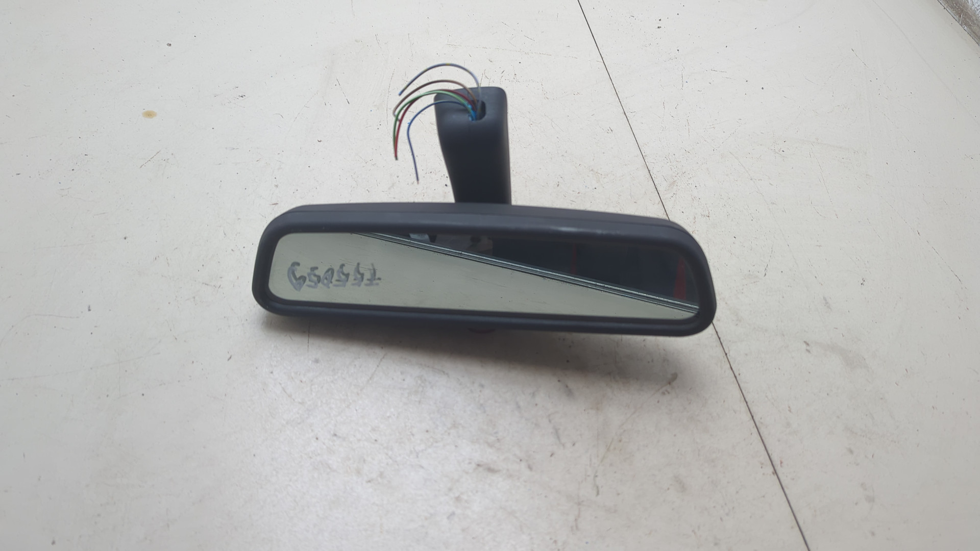 Зеркало заднего вида