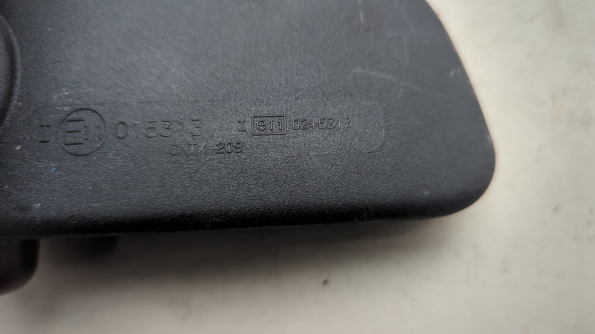 Зеркало заднего вида