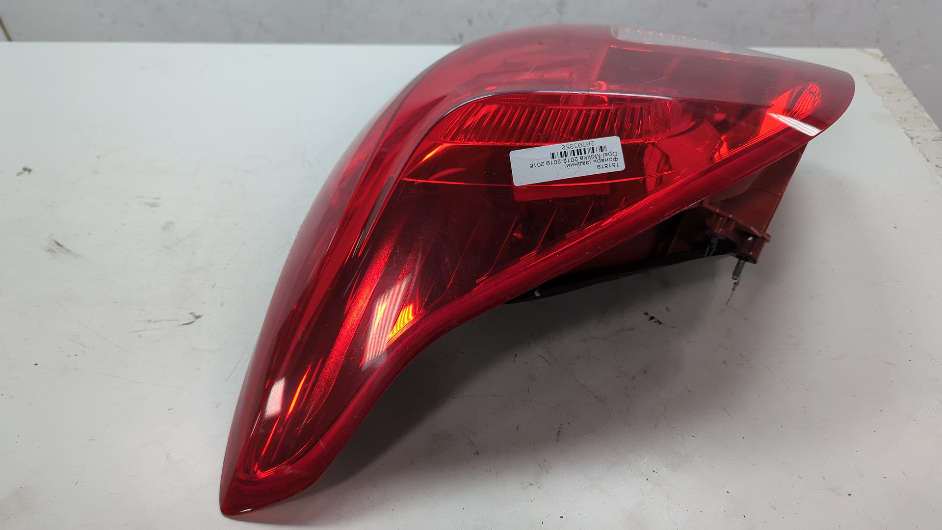 Фонарь задний правый