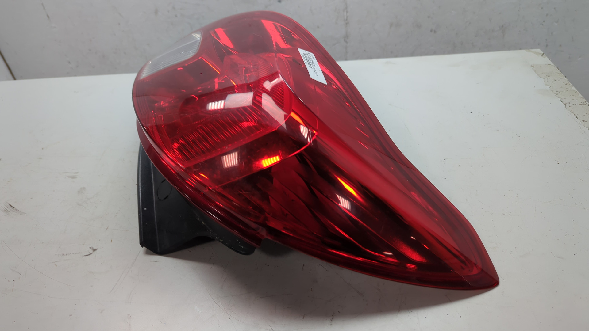 Фонарь задний правый