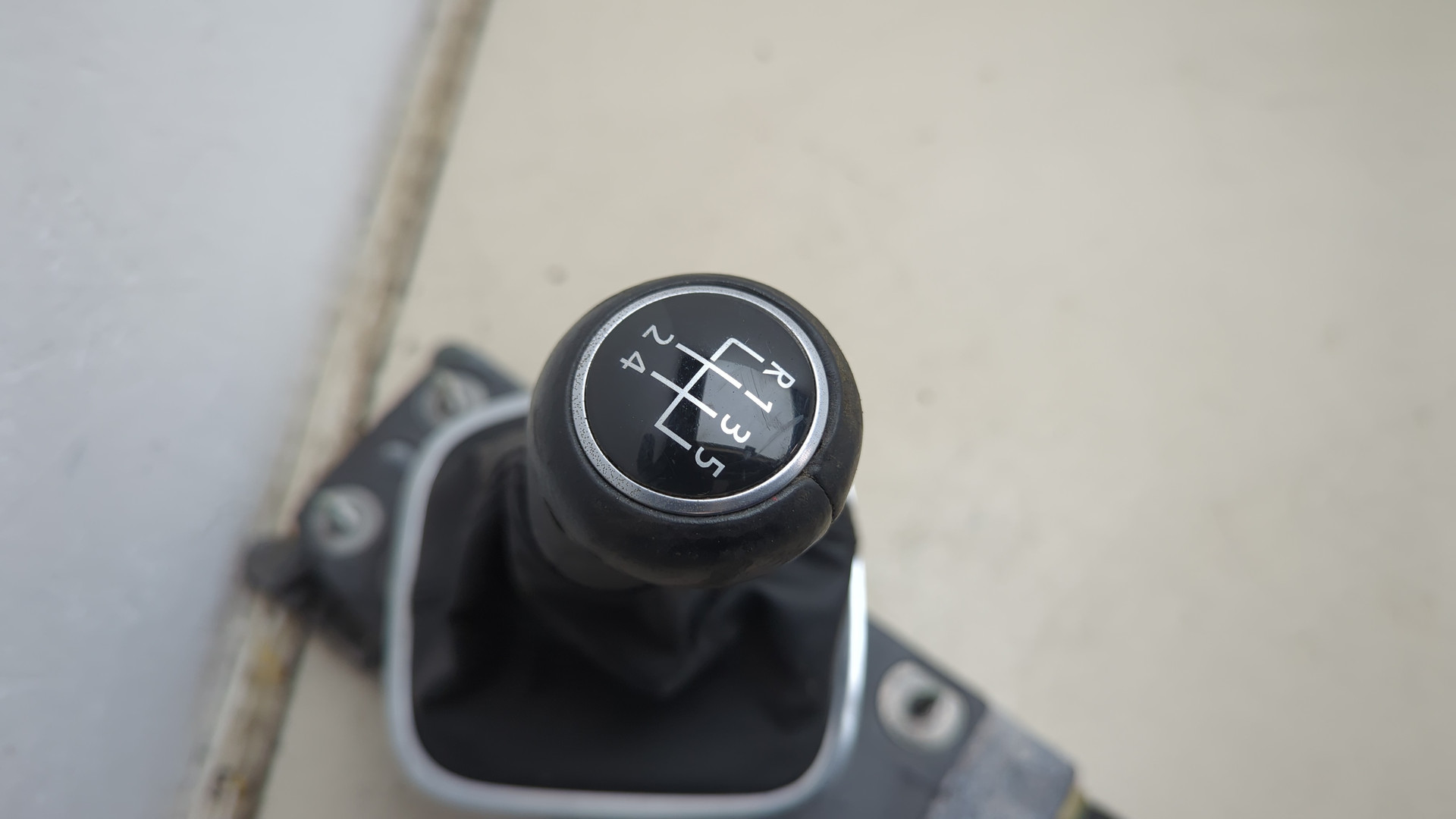 Кулиса МКПП / АКПП