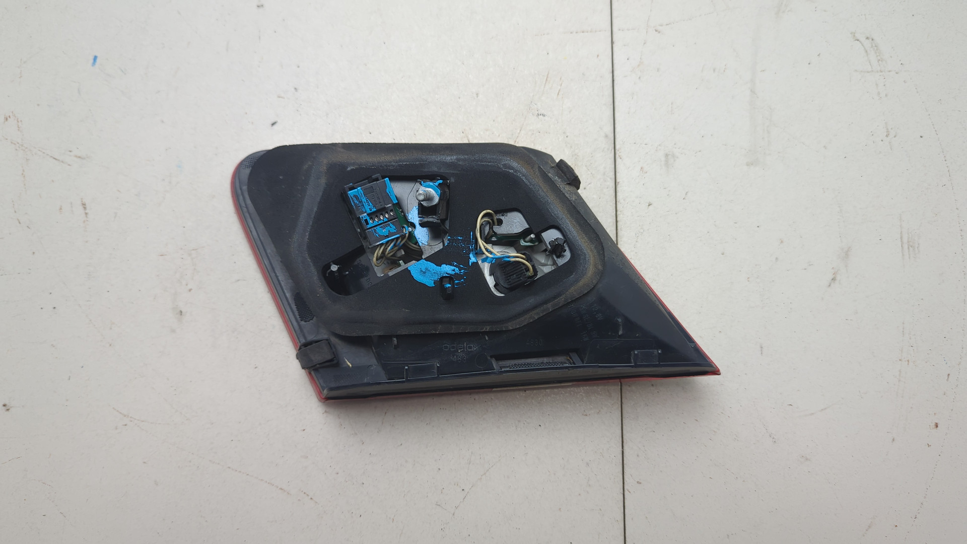 Фонарь задний внутренний левый