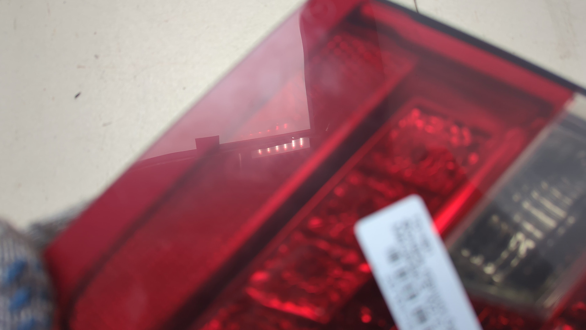 Фонарь задний внутренний левый