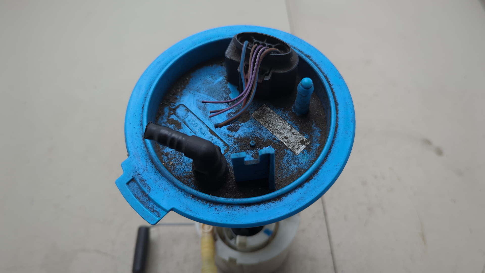 Насос топливный электрический