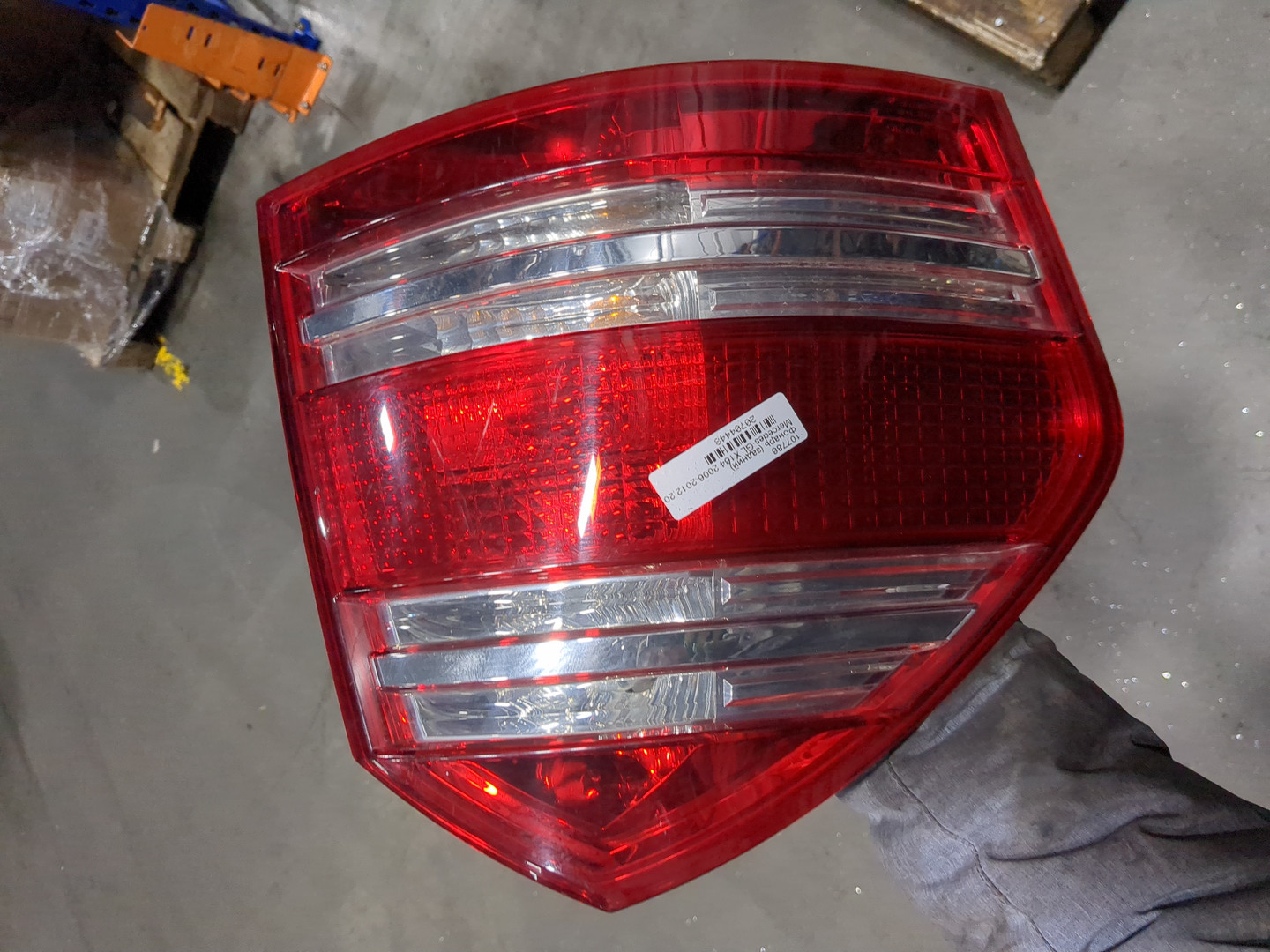 Фонарь задний левый