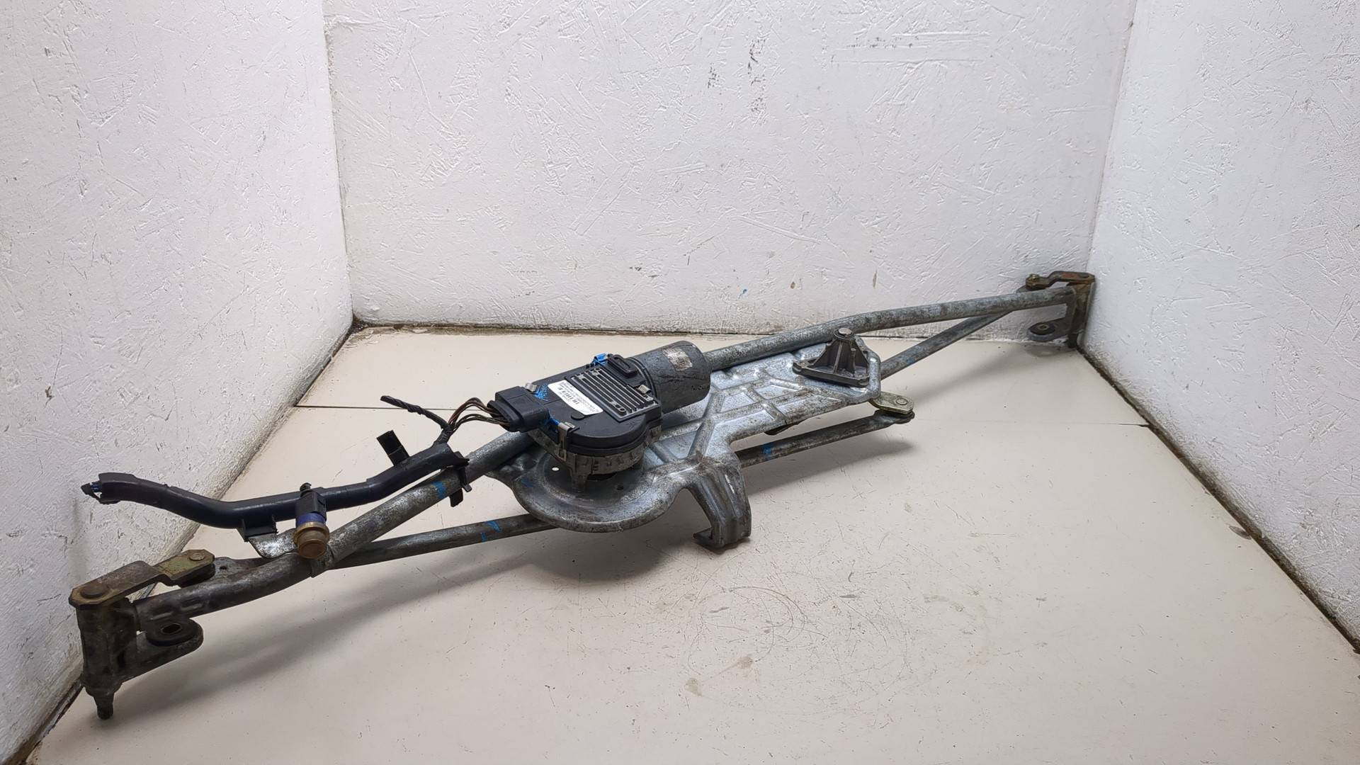 Трапеция стеклоочистителей