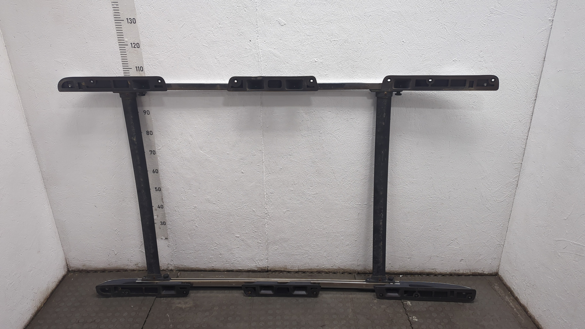 Рейлинги (релинг) к-кт (планки на крышу)