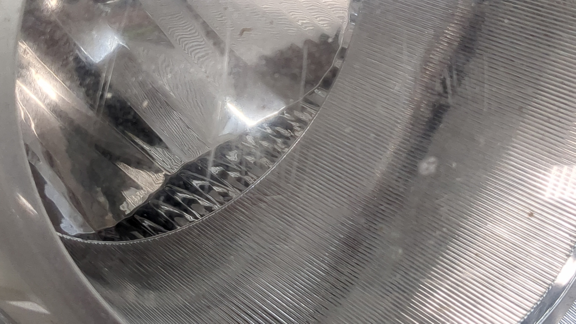 Фара правая