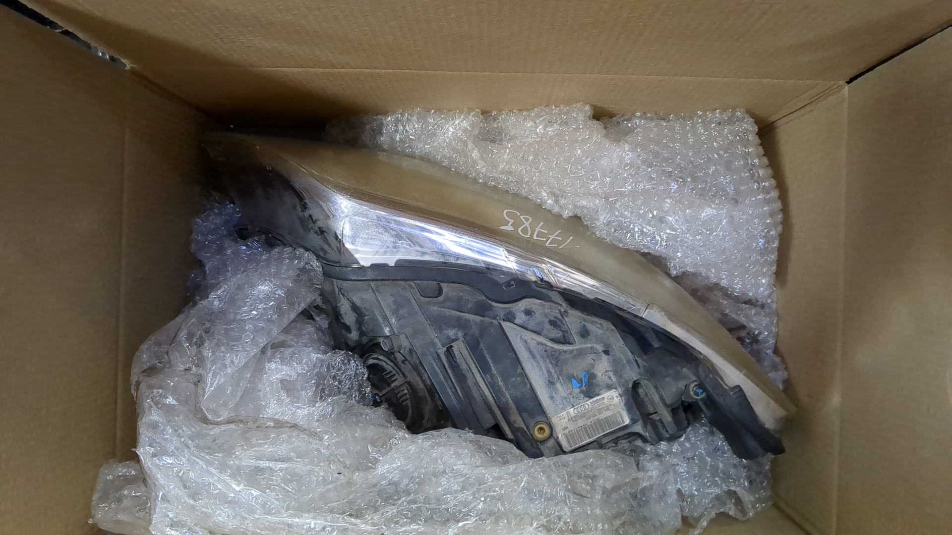 Фара правая