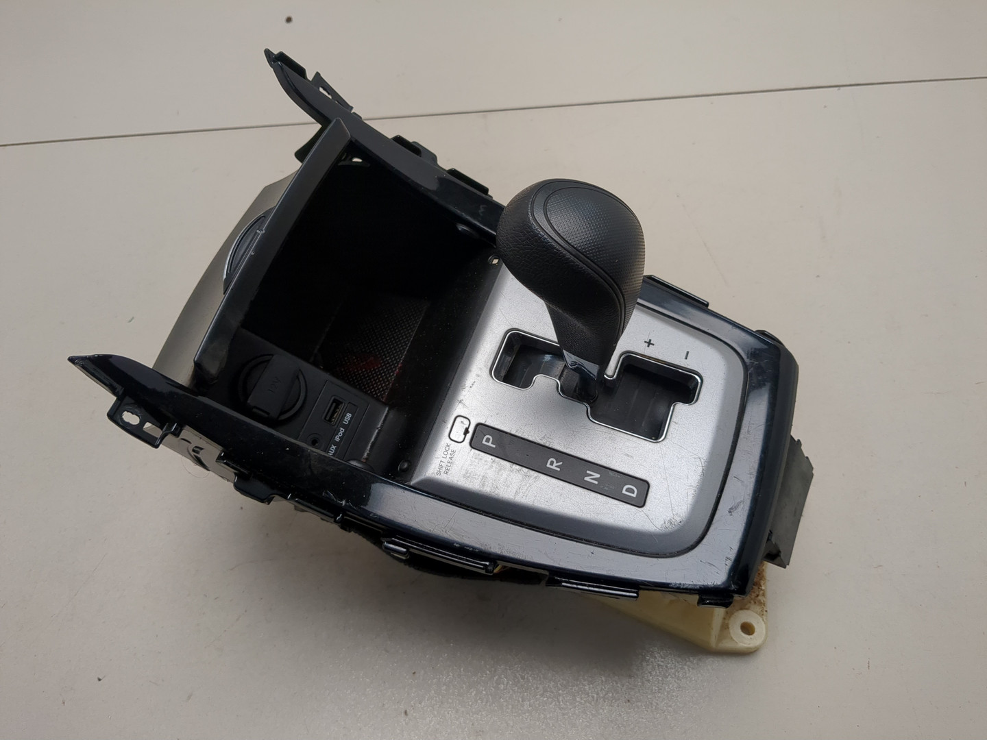 Кулиса МКПП / АКПП