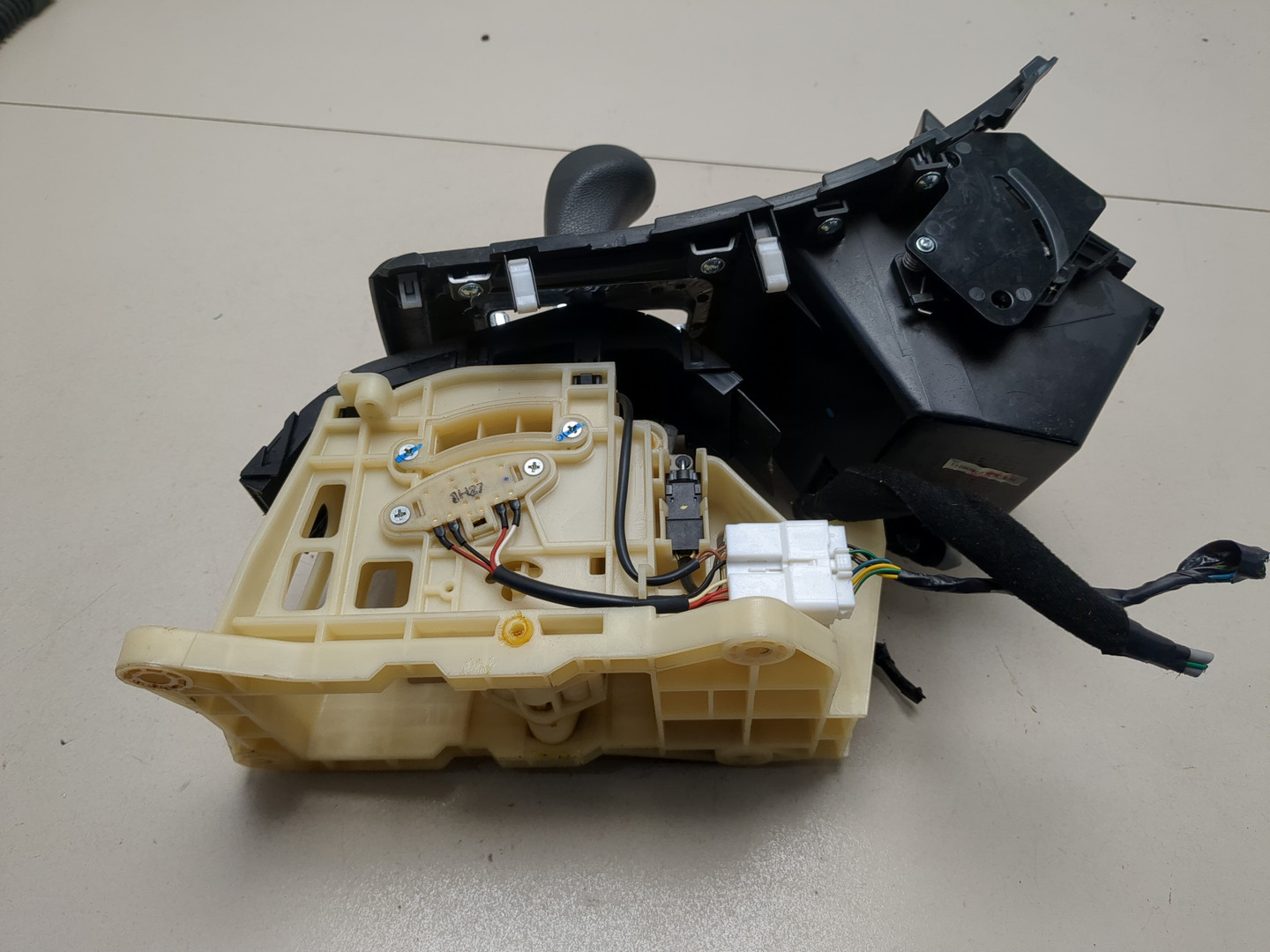 Кулиса МКПП / АКПП