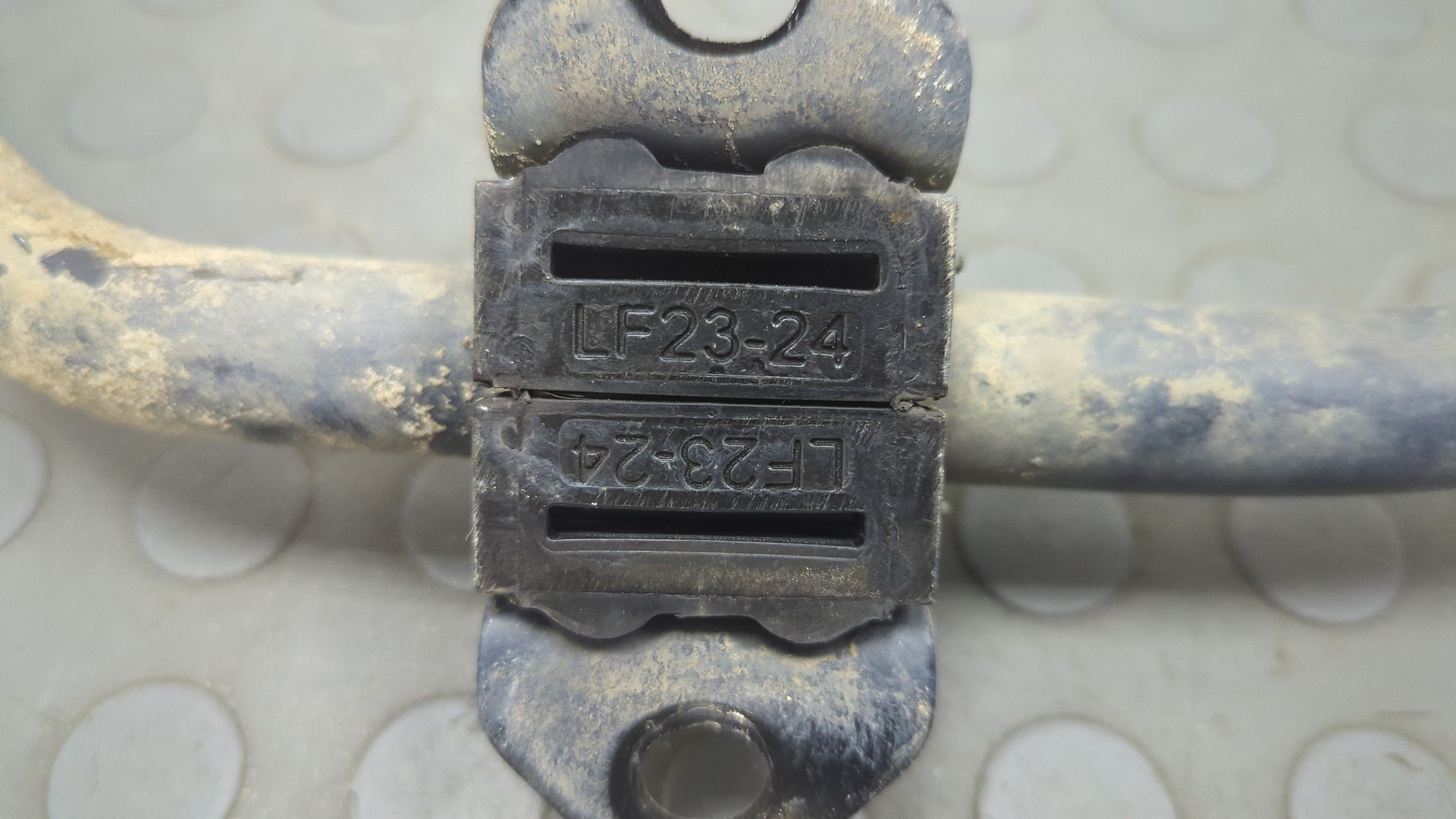 Стабилизатор передний