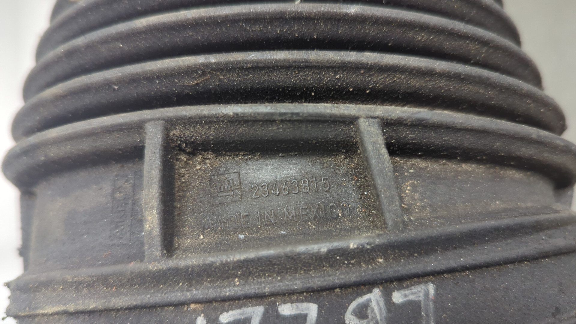 Патрубок воздушного фильтра