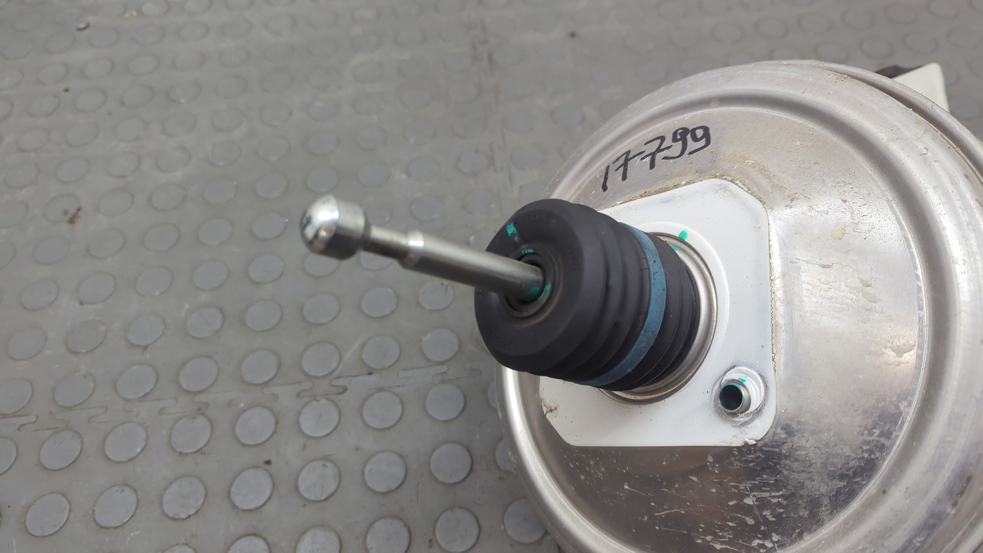 Усилитель тормозов вакуумный