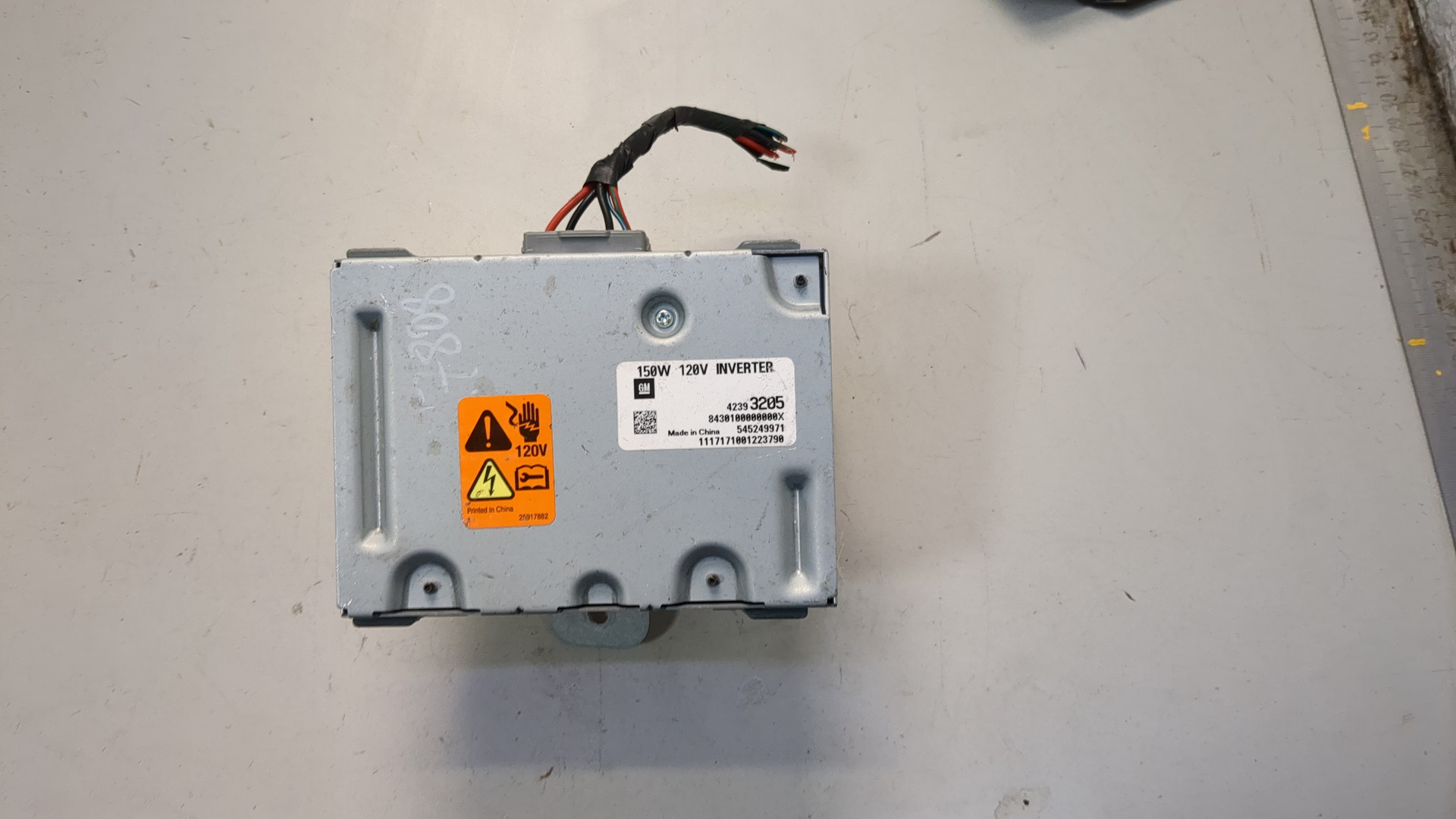 Преобразователь напряжения (адаптер)