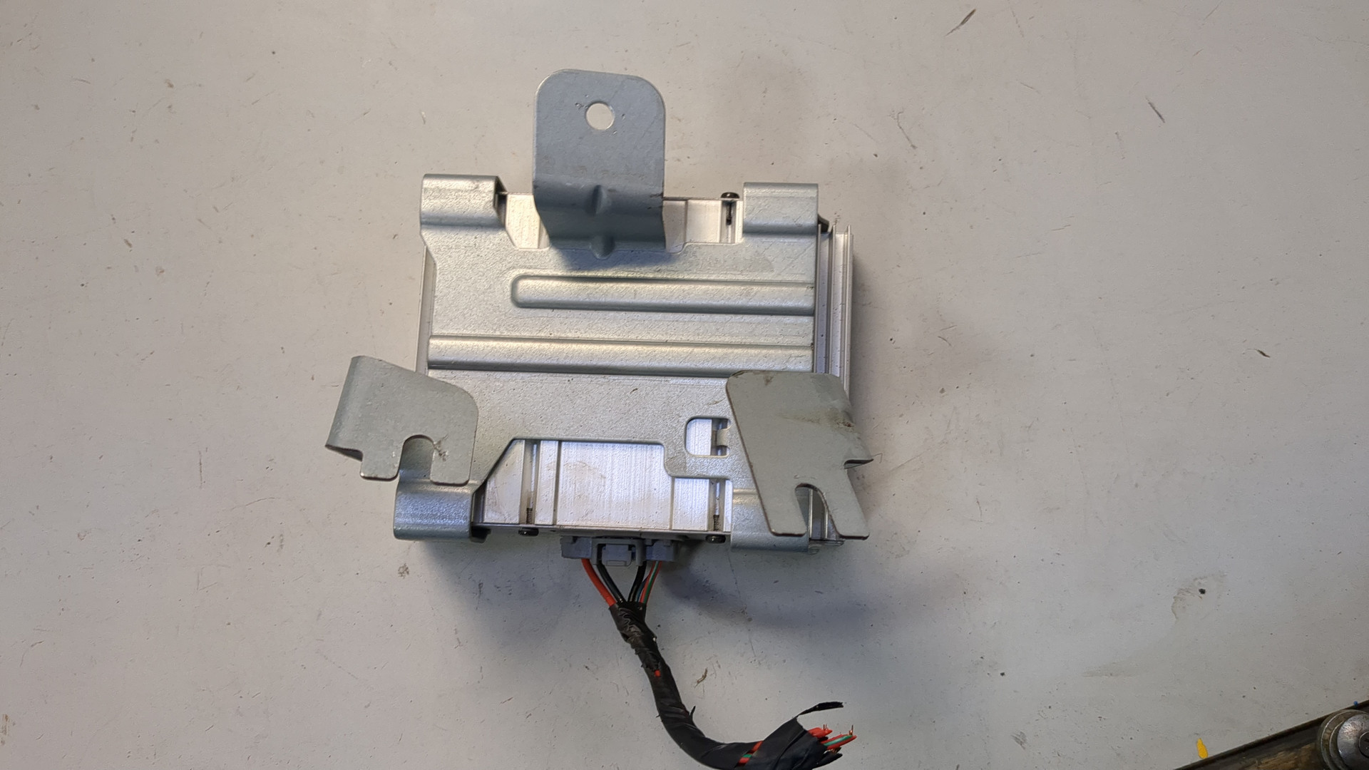 Преобразователь напряжения (адаптер)