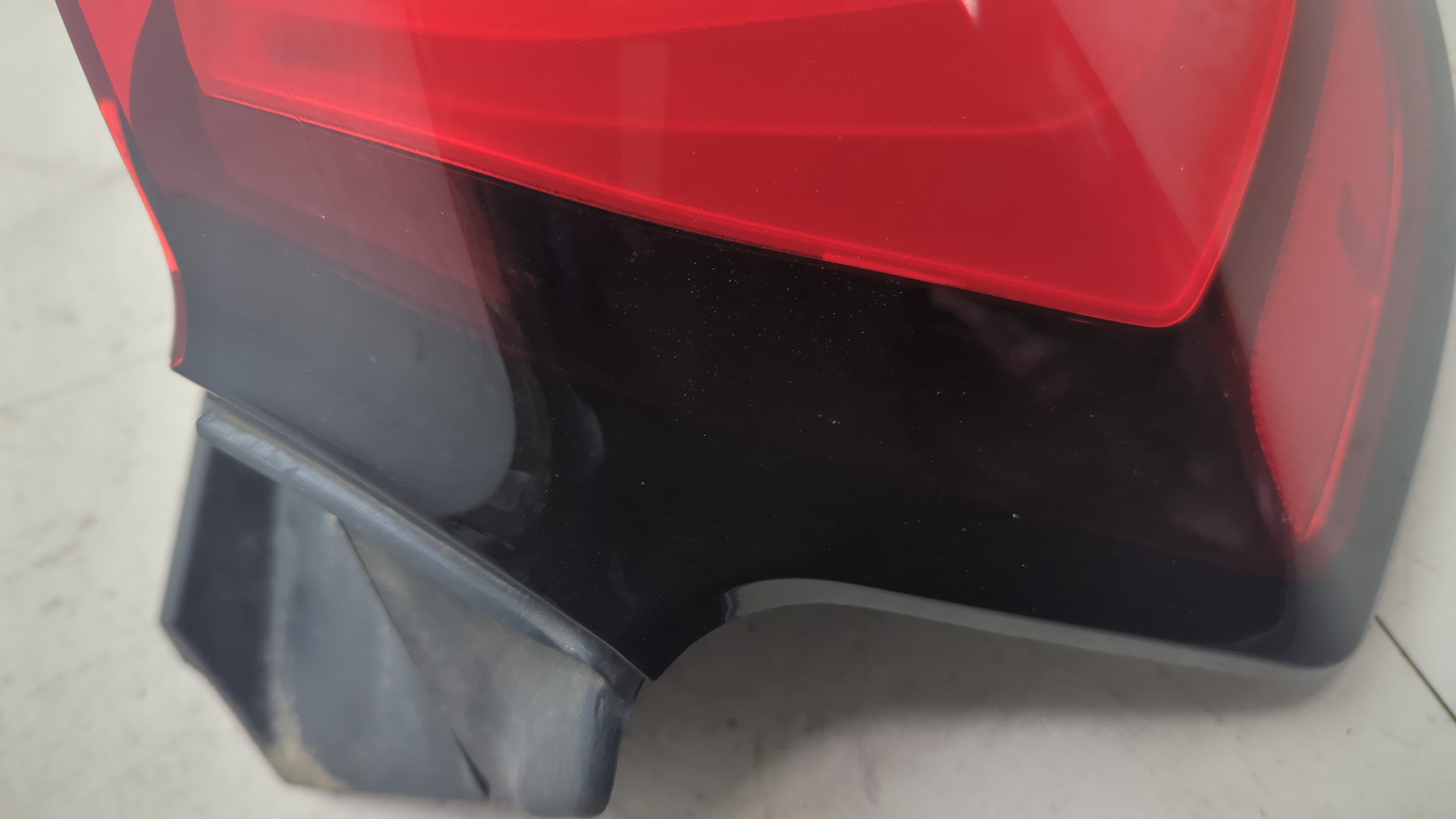 Фонарь задний левый