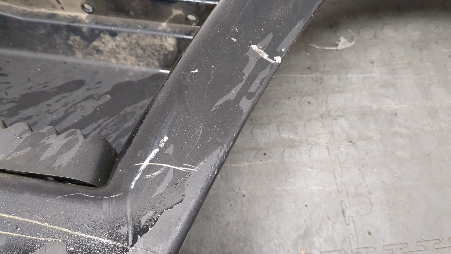 Подножка левая