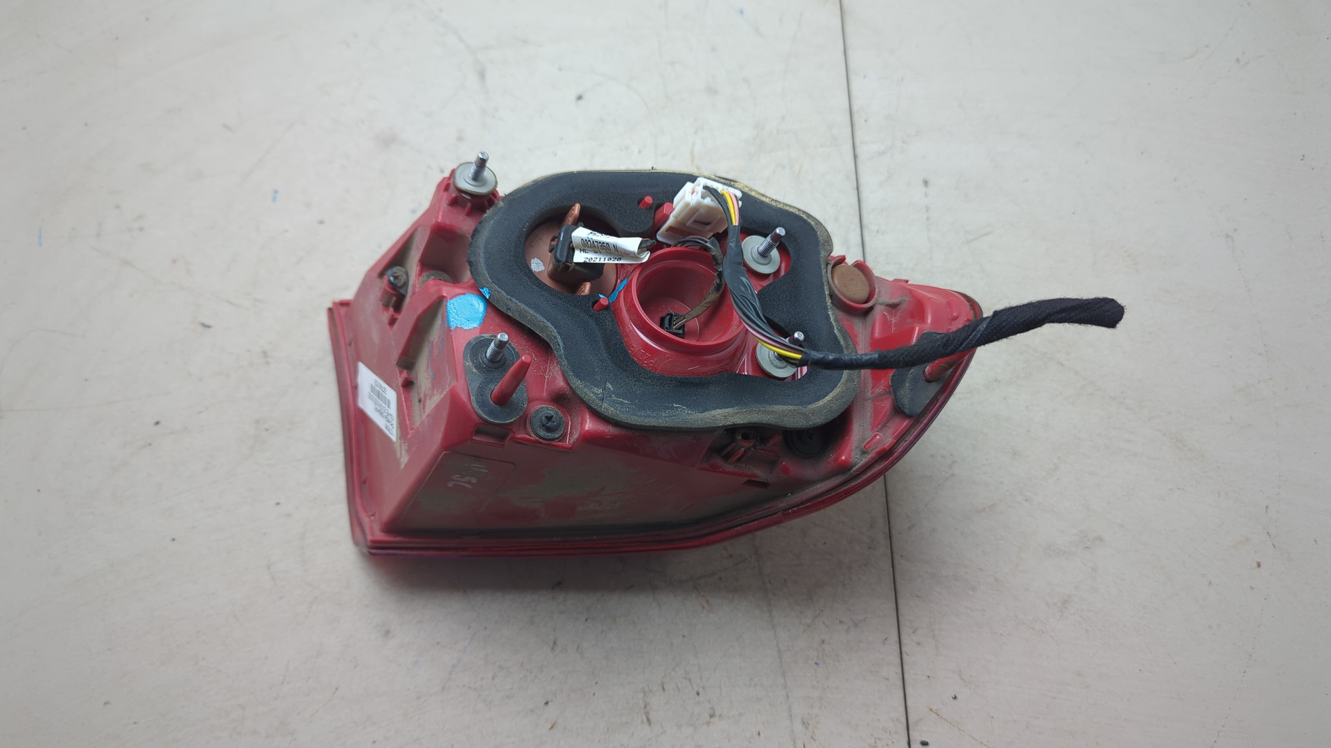 Фонарь задний правый