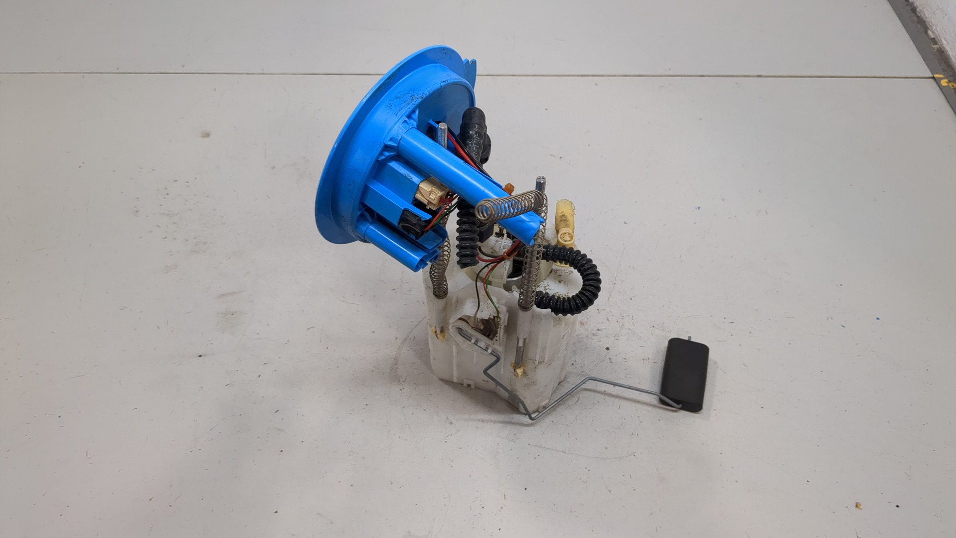 Насос топливный электрический