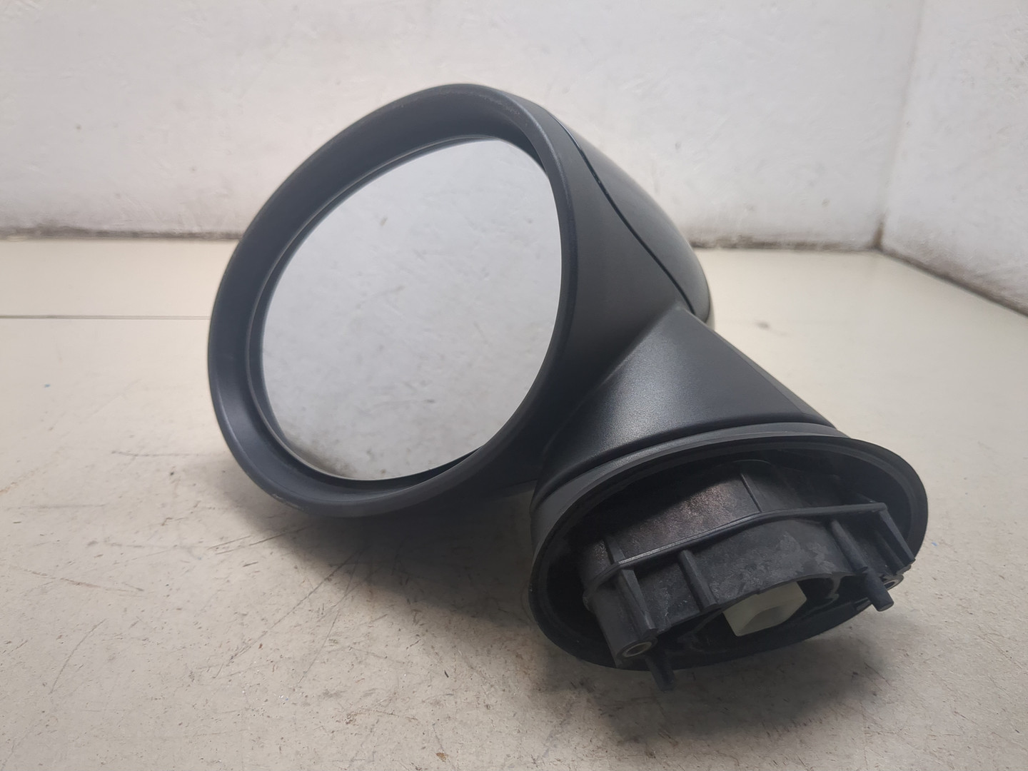 Зеркало левое электрическое