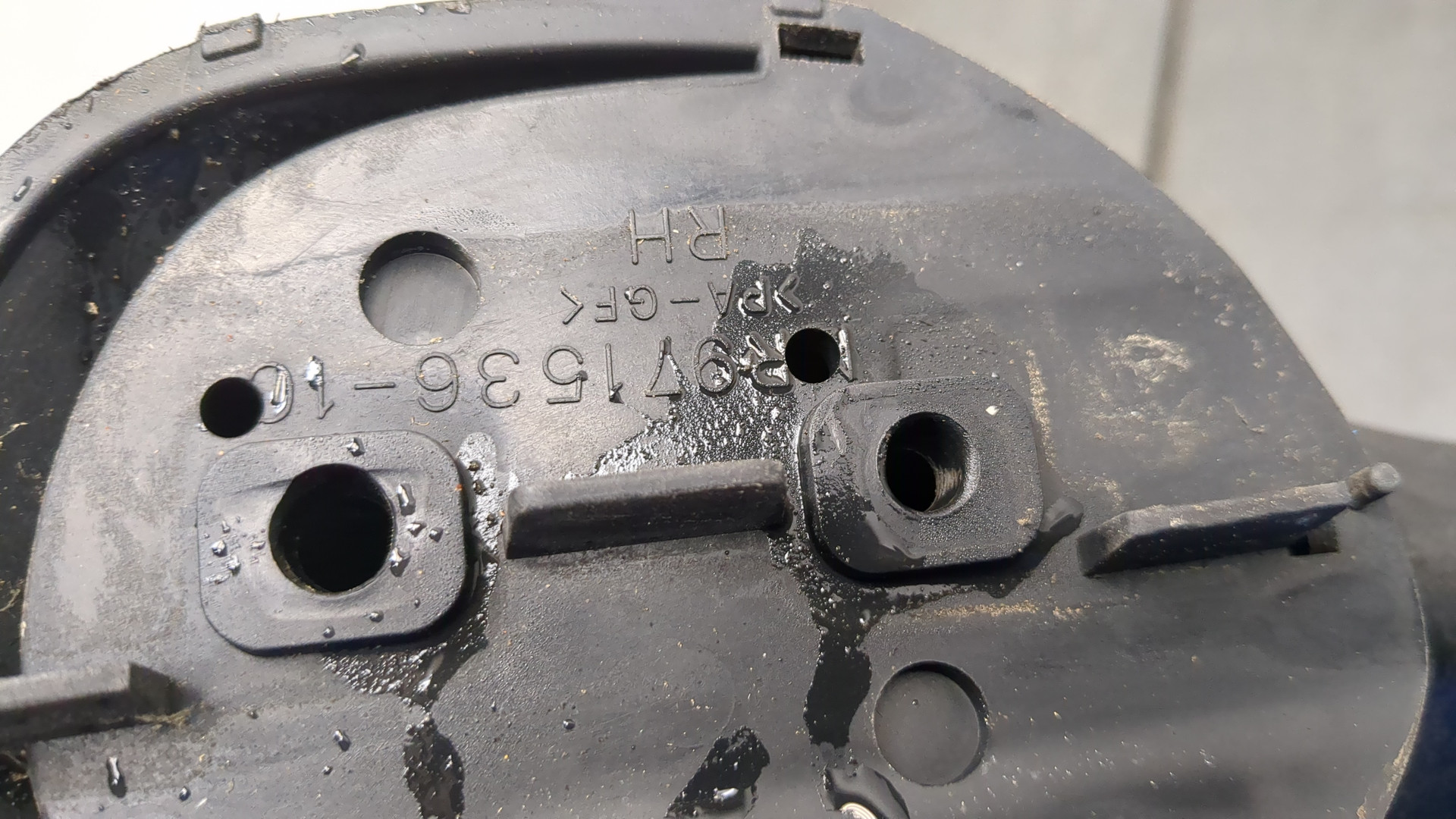 Рейлинг (релинг) правый (планка на крышу)