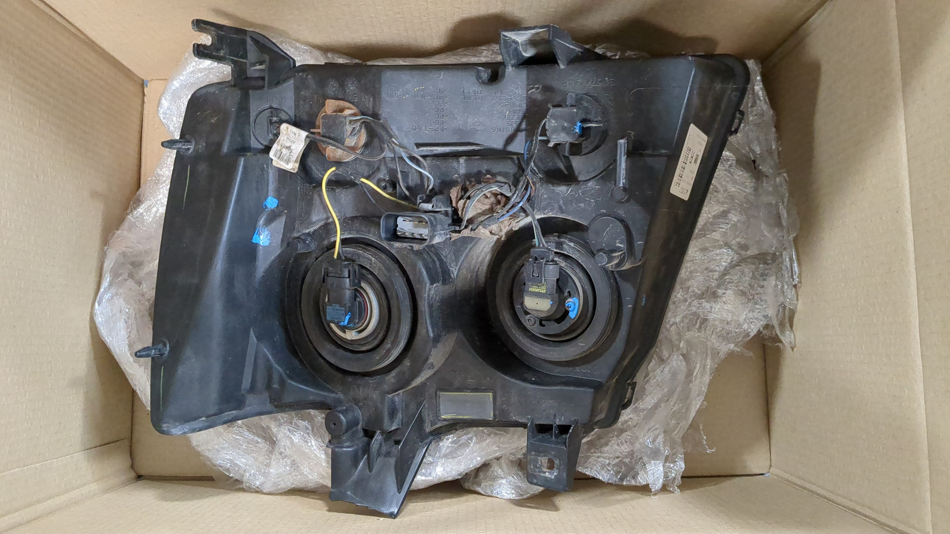 Фара правая