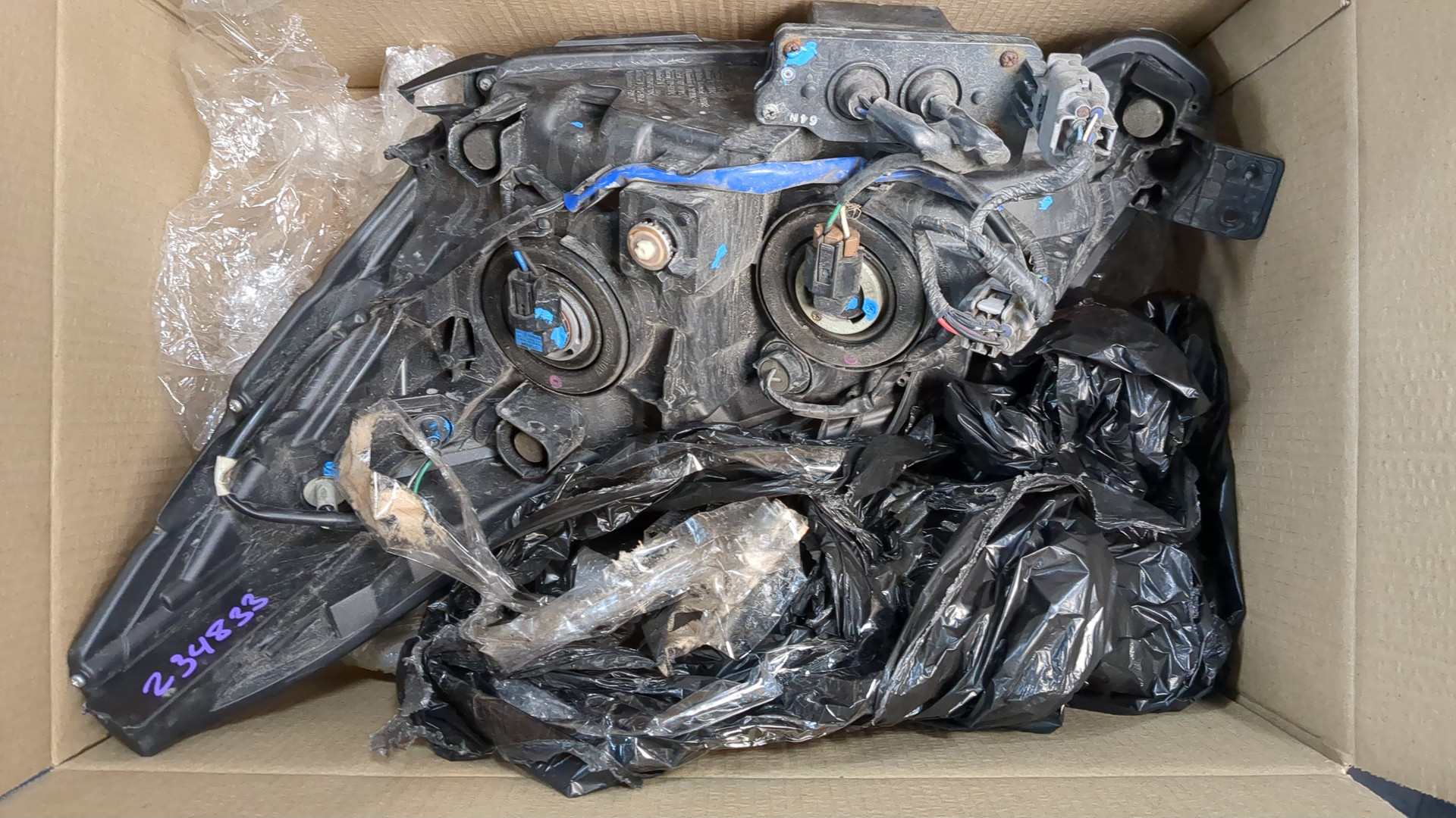 Фара правая