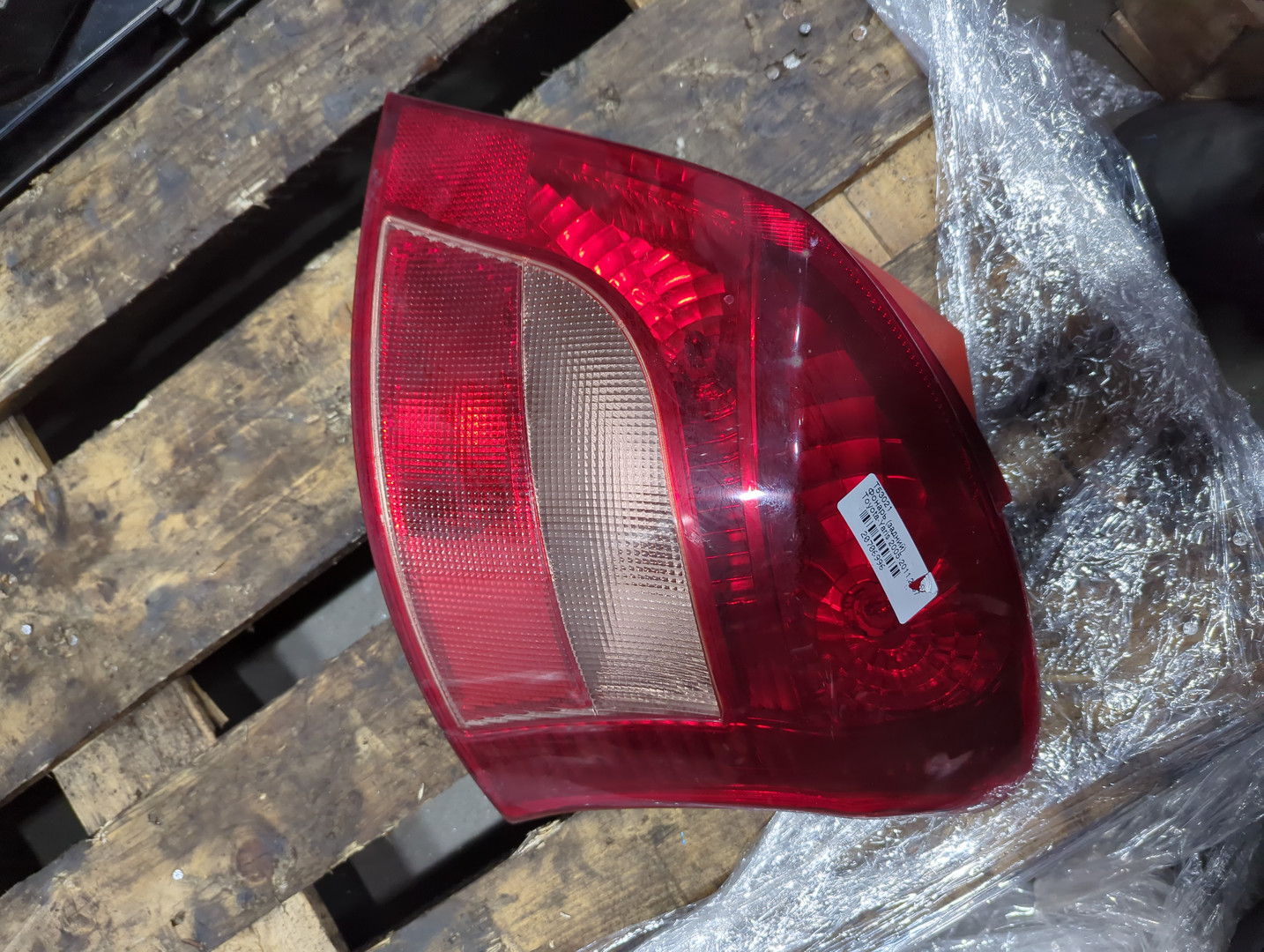 Фонарь задний правый