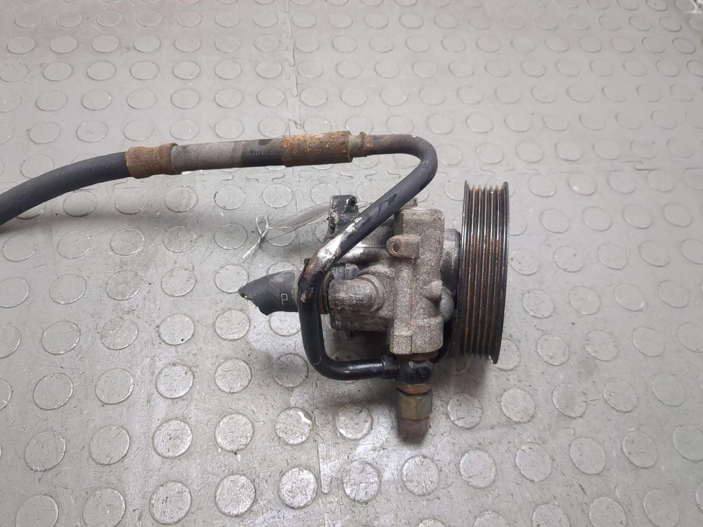 Насос ГУР (гидроусилитель руля)