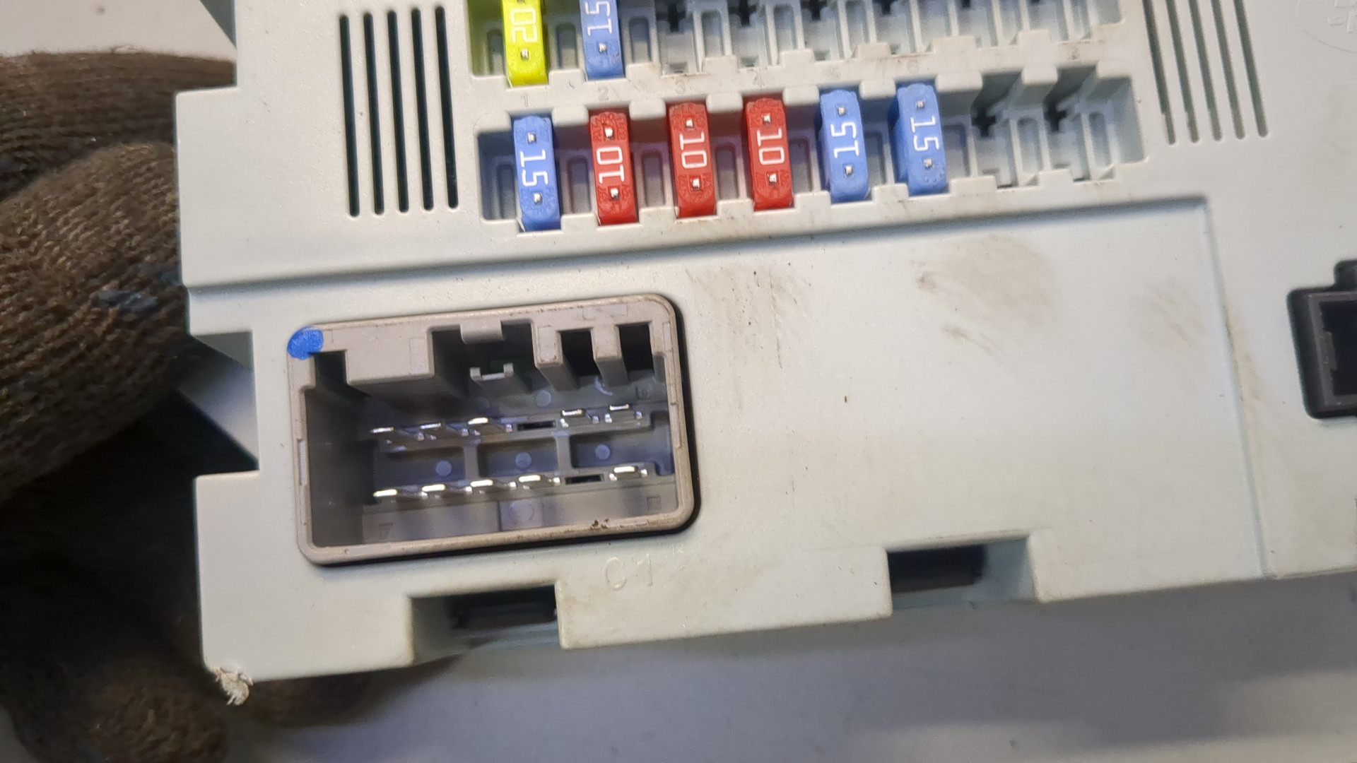 Блок предохранителей