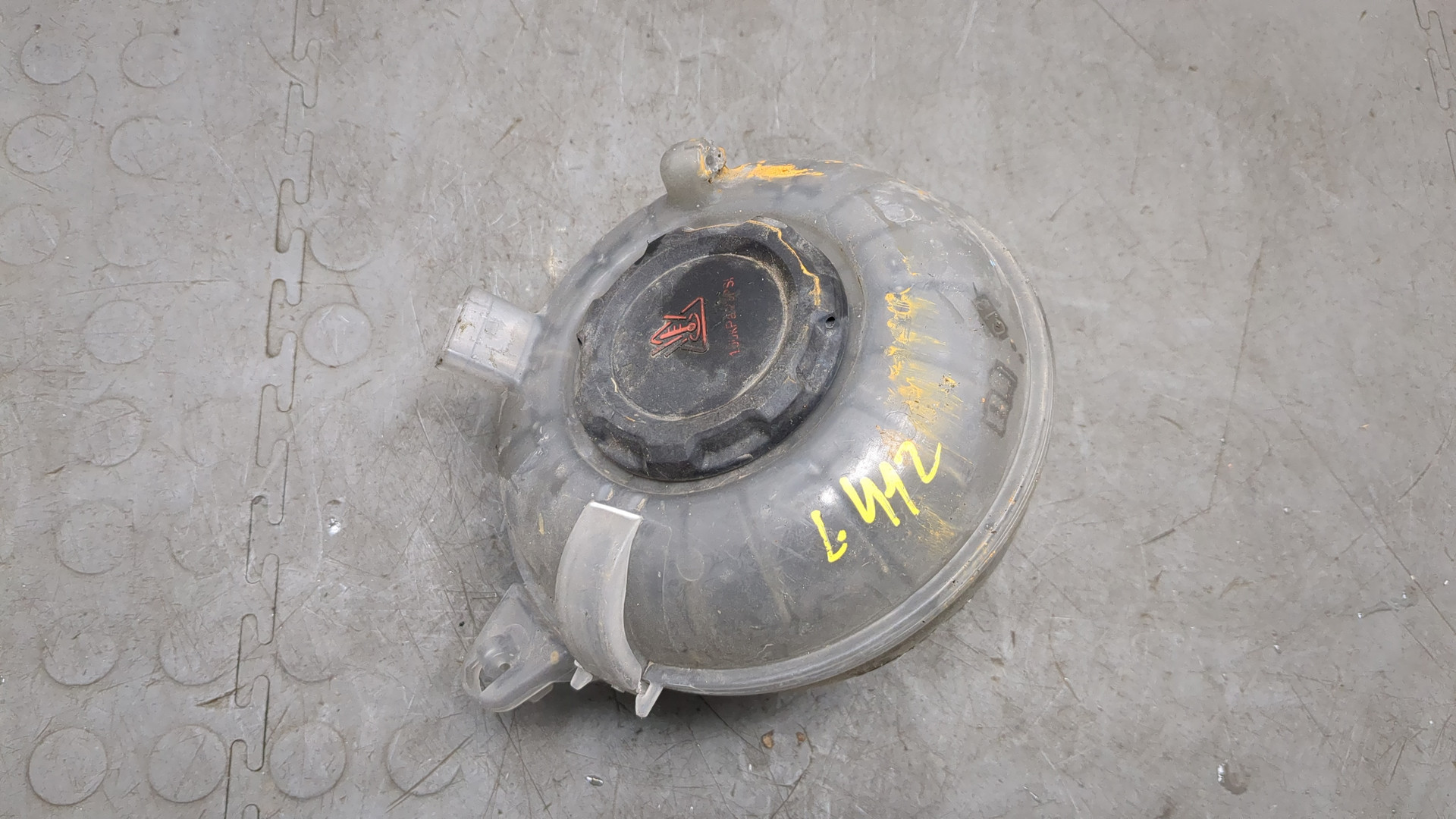 Бачок расширительный