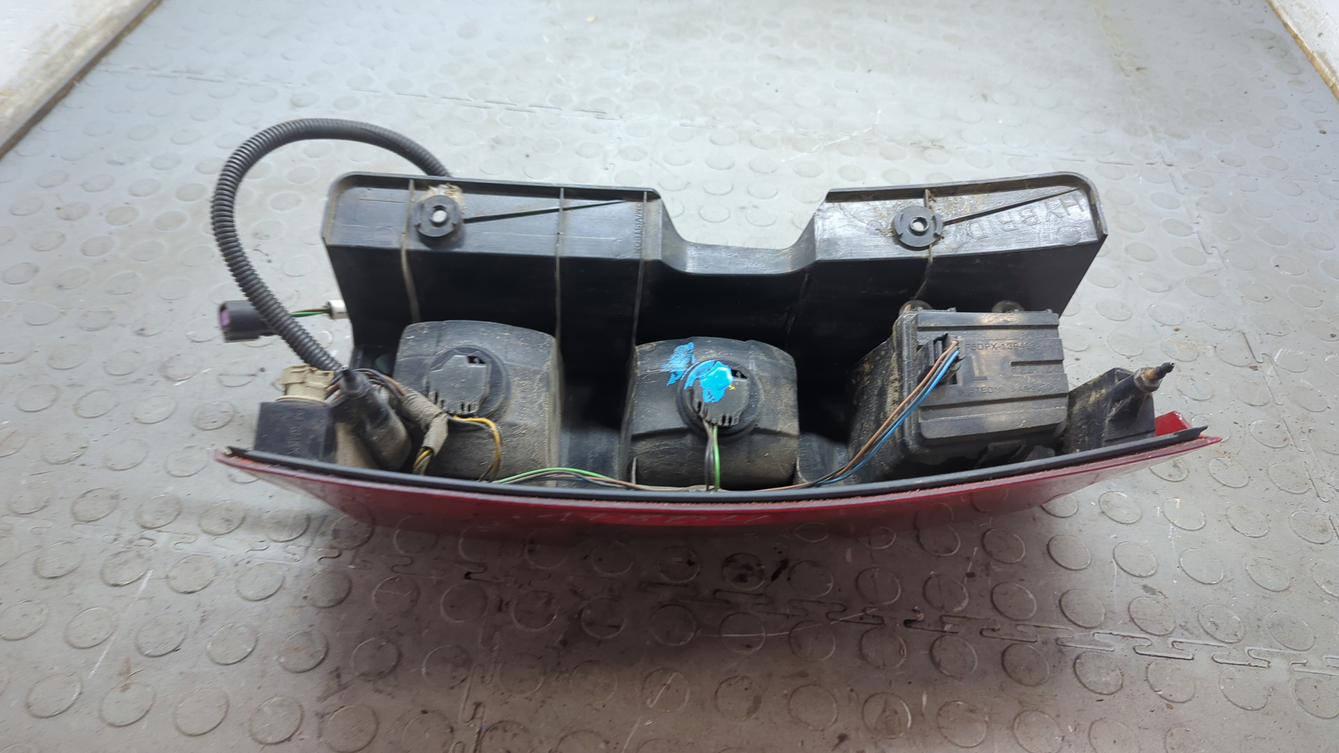 Фонарь задний левый