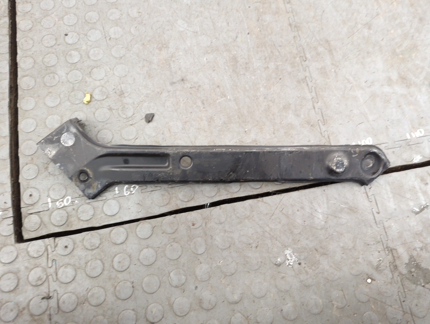 Кронштейн радиатора