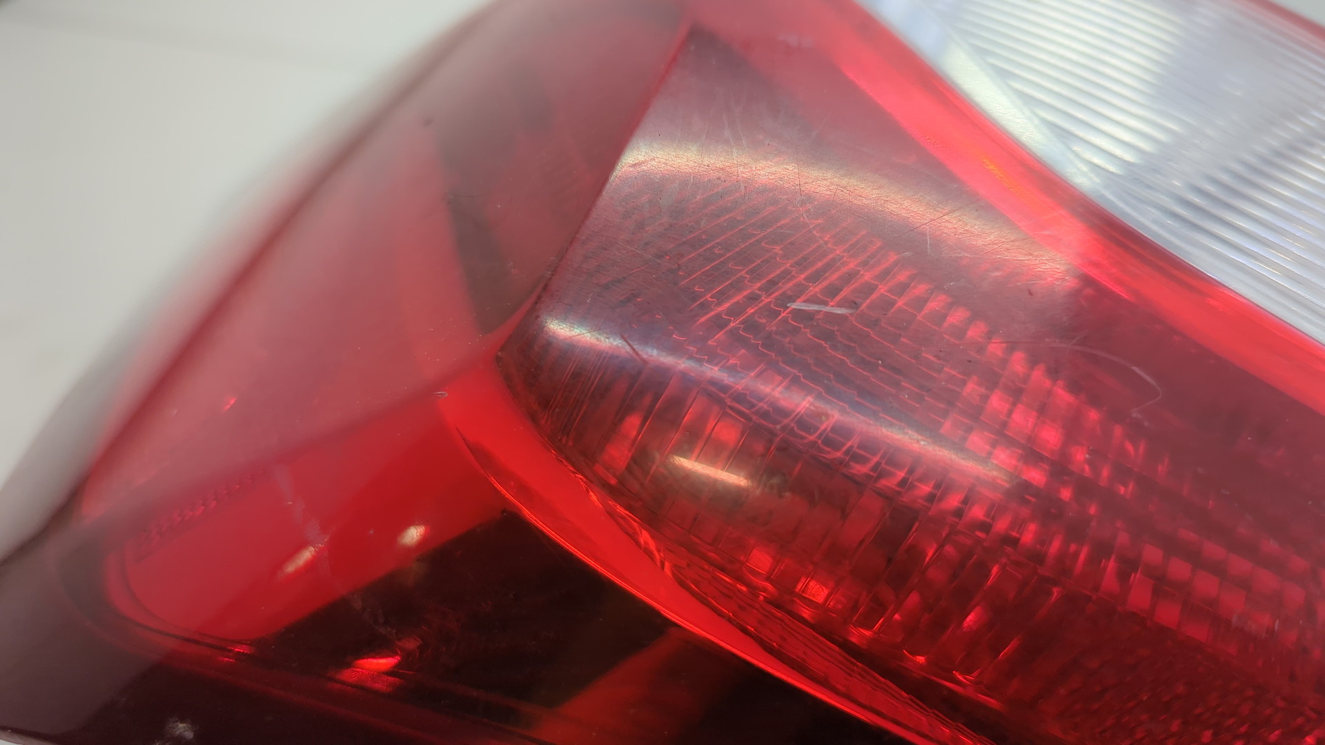 Фонарь задний левый