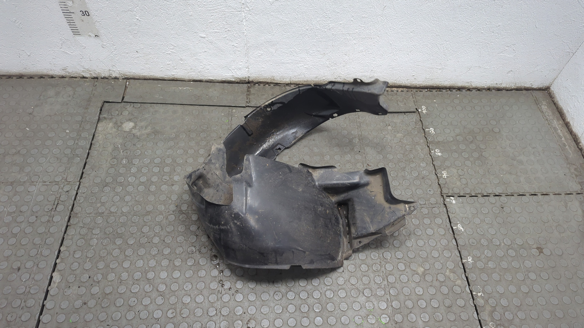 Локер передний правый