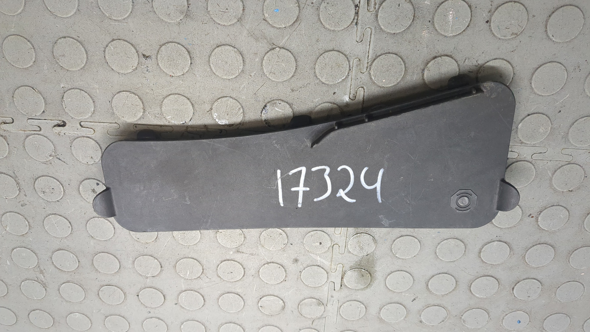 Решетка стеклоочистителей (Жабо)