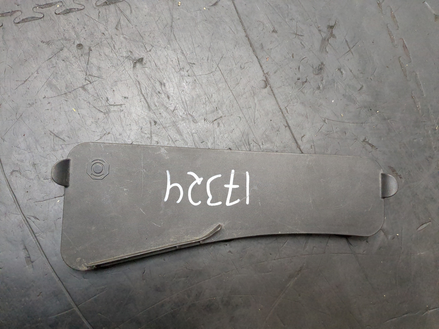 Решетка стеклоочистителей (Жабо)