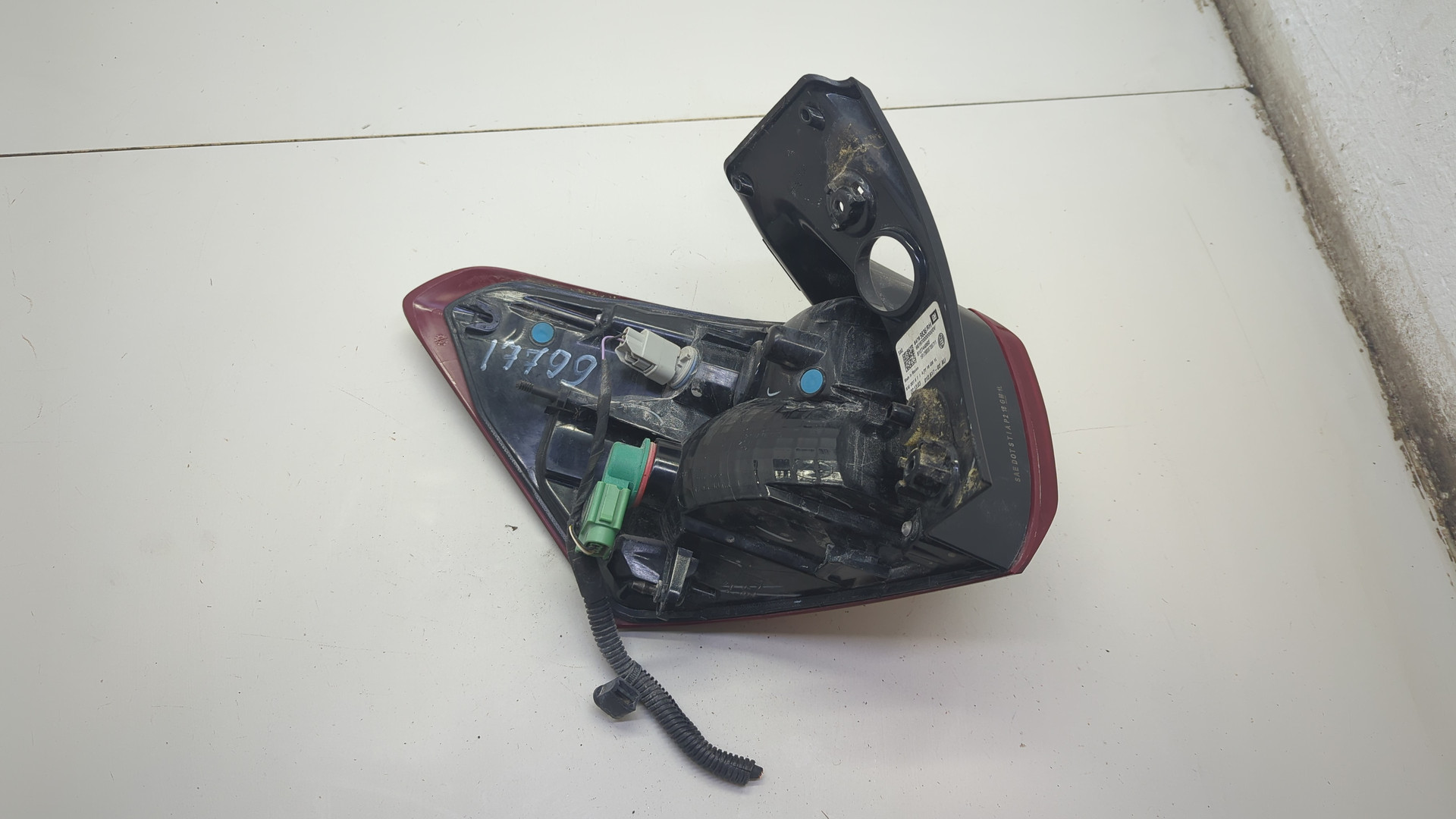 Фонарь задний правый