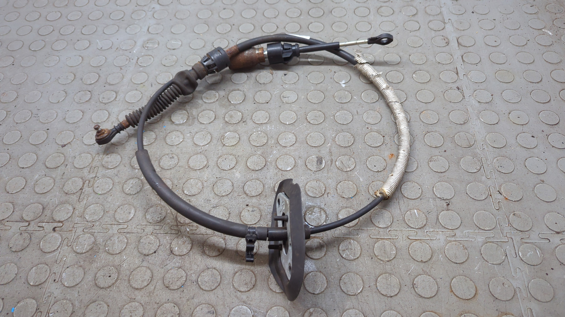 Трос КПП (выбора/переключения передач)