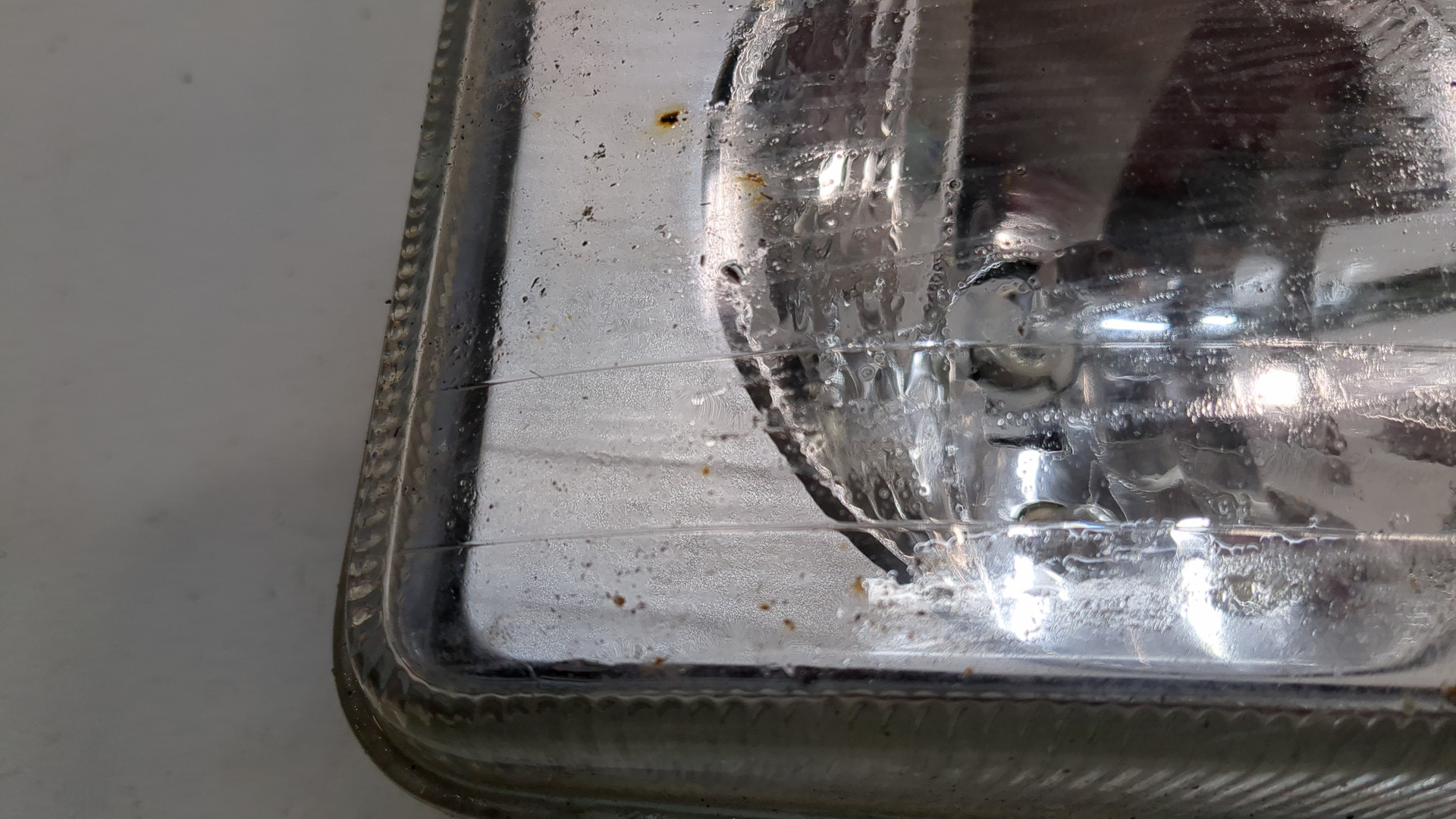 Фара правая