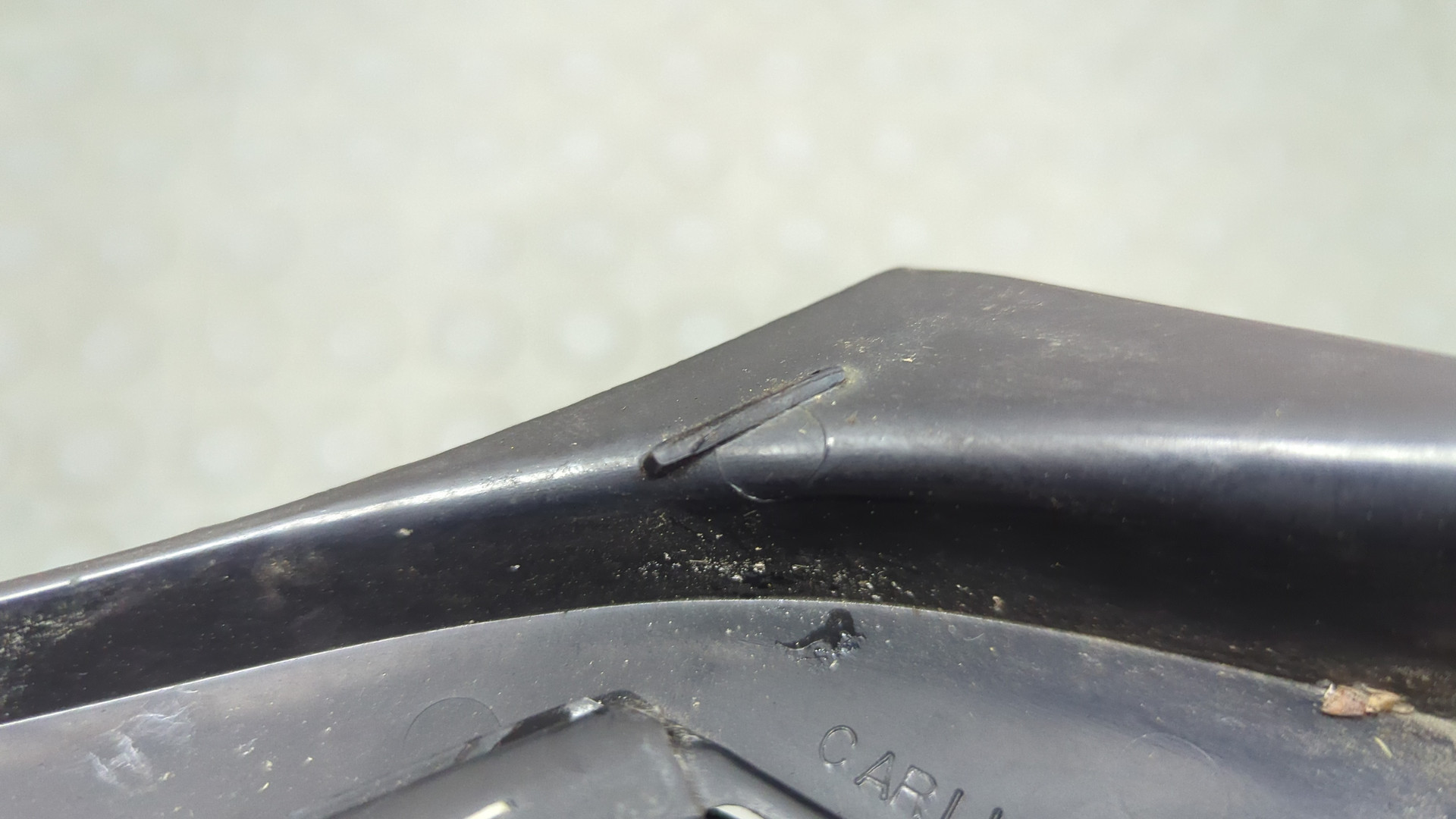 Молдинг лобового стекла