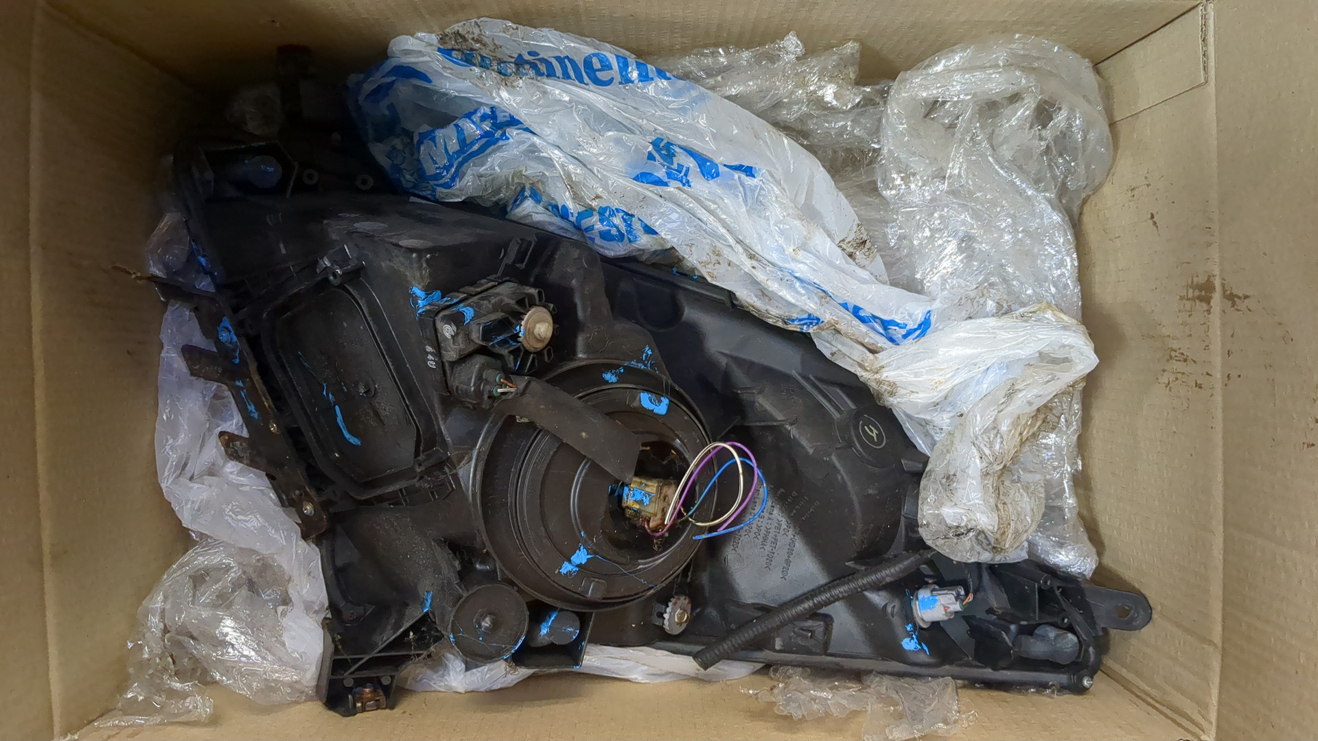 Фара правая