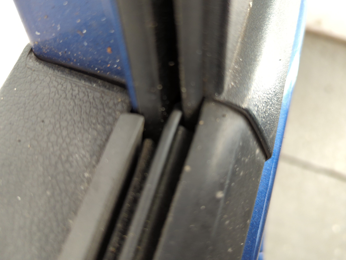 Дверь передняя левая